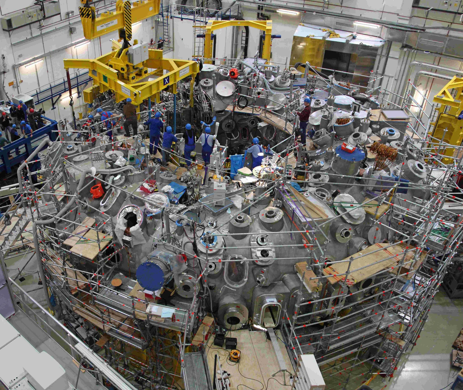Historical Wendelstein 7-X assembly photograph; not a photograph of a MIT or CFS high-field magnet